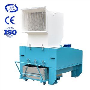 تقطيع النفايات البلاستيكية الصناعية